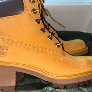 Timberland Tan Heeled Boots with Nubuck Leather and Lace-Up Design